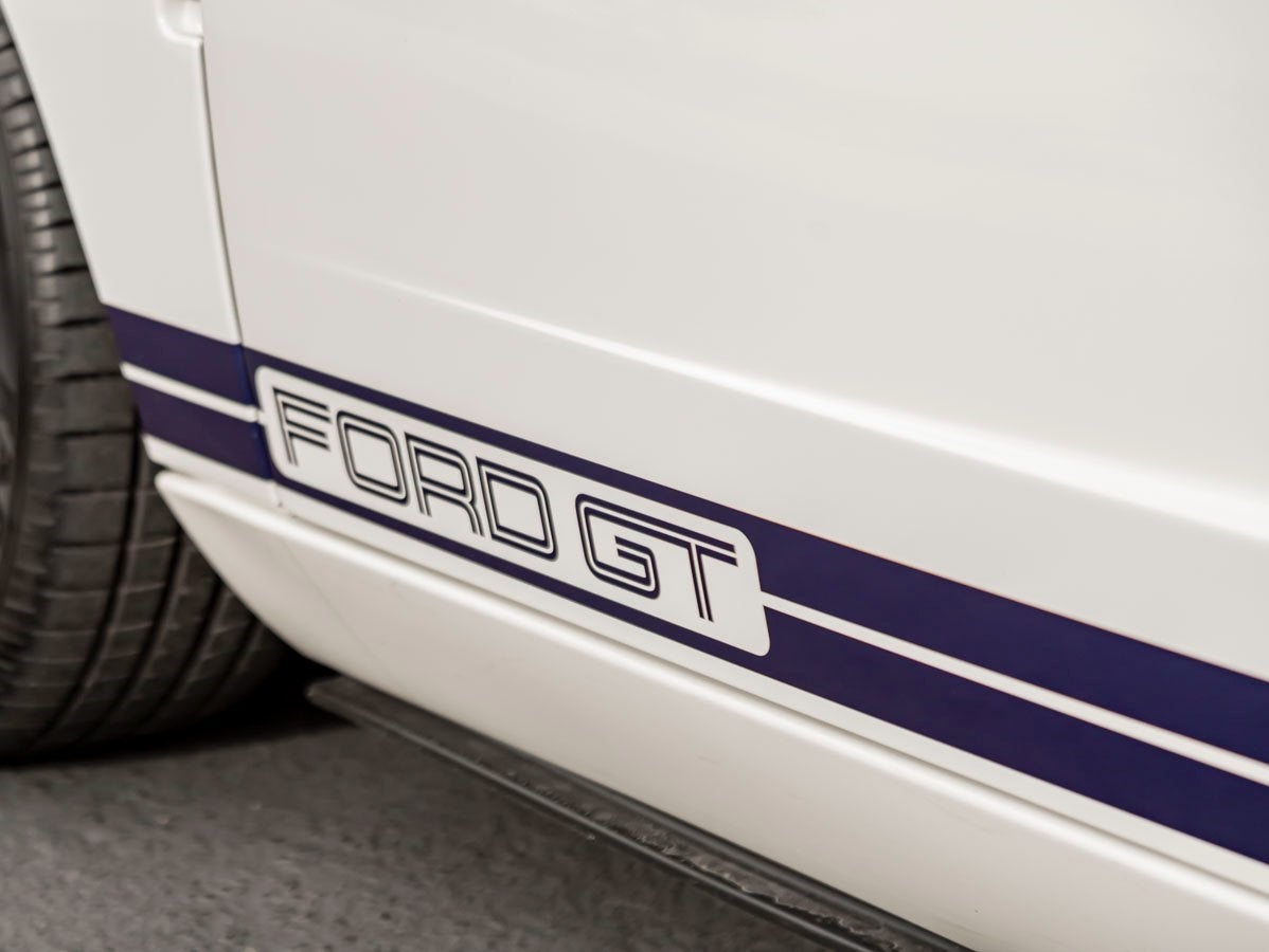 2005 Ford GT Base