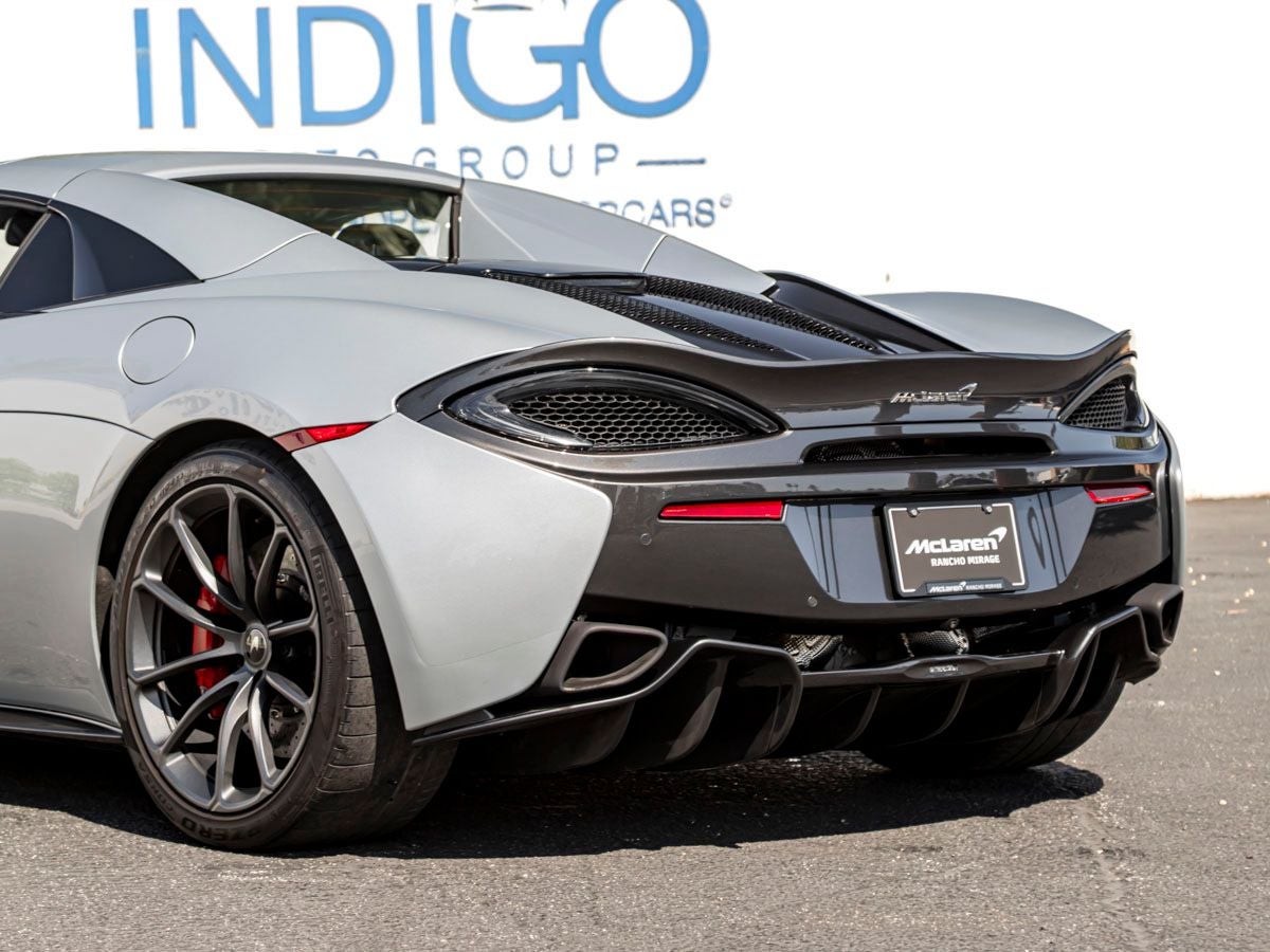 2019 McLaren 570S Base