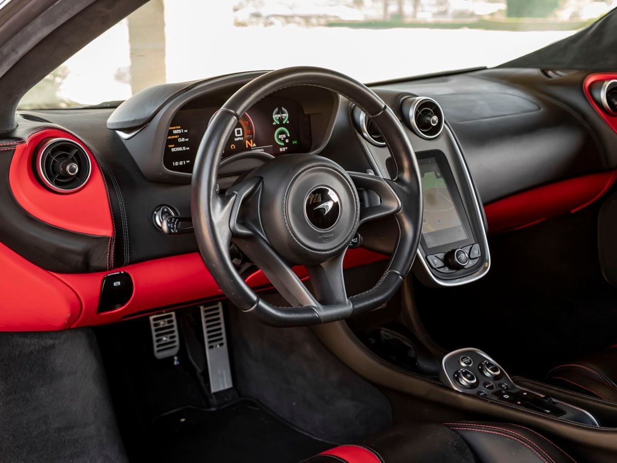 2019 McLaren 570S Base