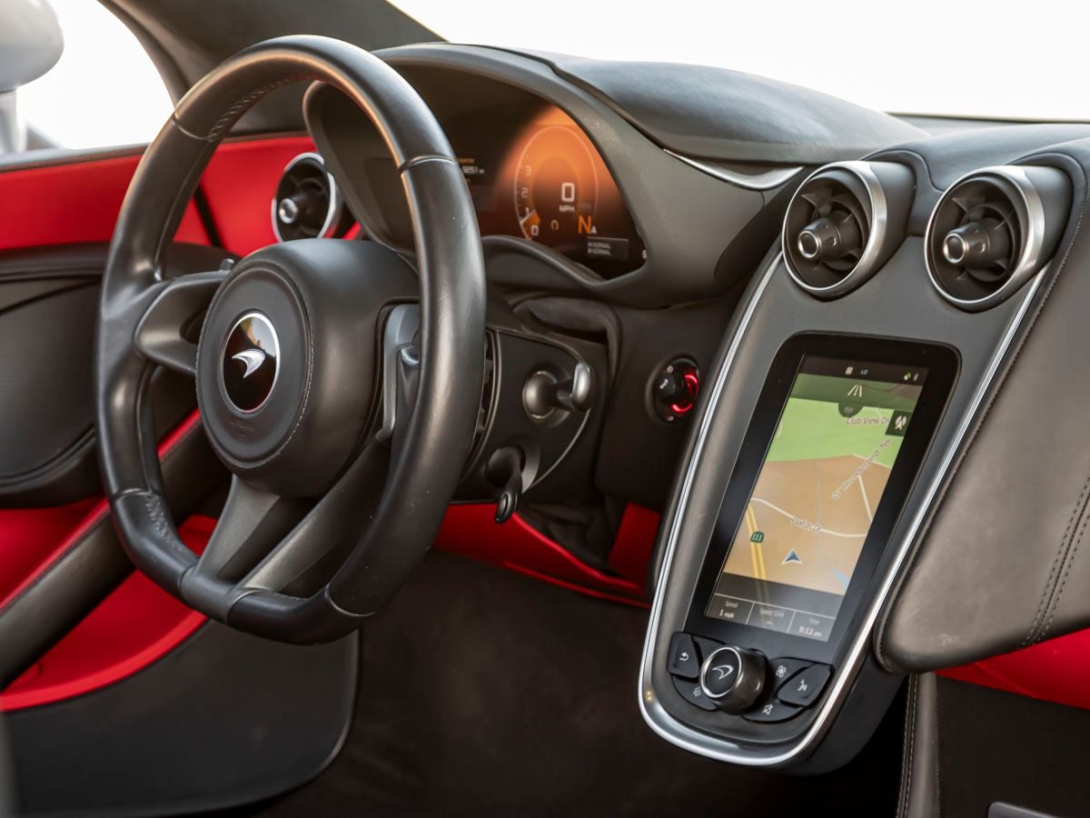 2019 McLaren 570S Base