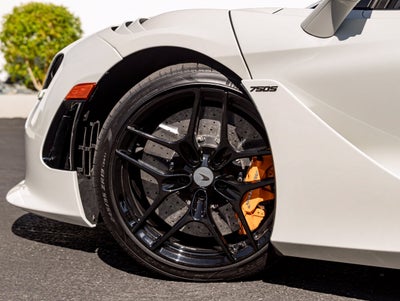 2025 McLaren 750S Base