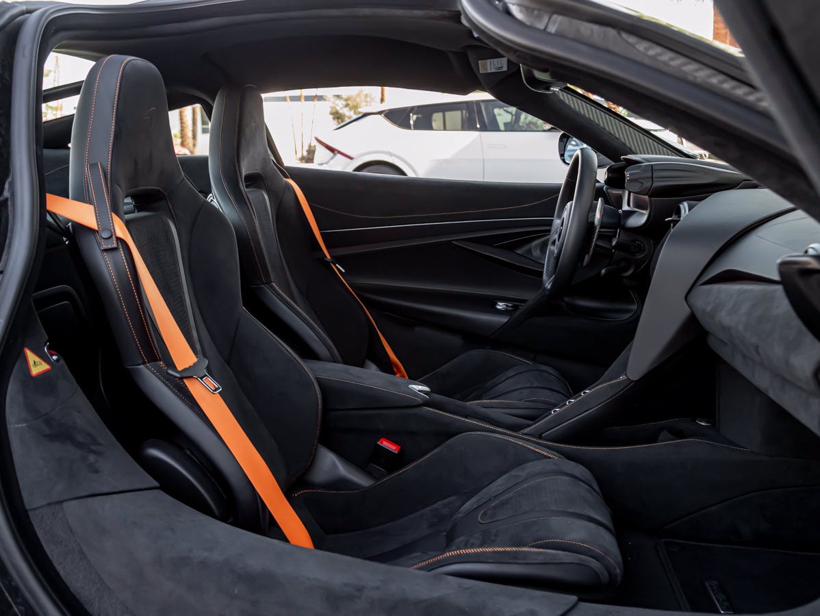 2025 McLaren 750S Base