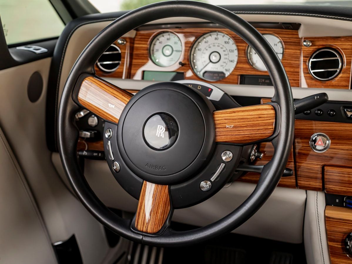 2015 Rolls-Royce Phantom Drophead Coupe 