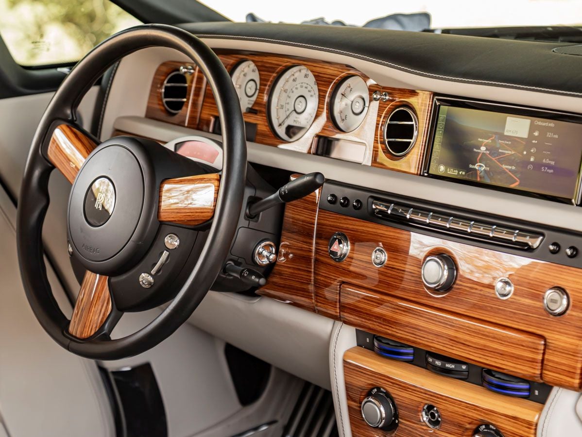 2015 Rolls-Royce Phantom Drophead Coupe 