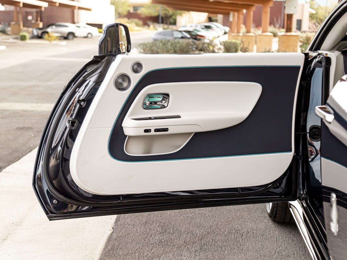 2025 Rolls-Royce Spectre Base