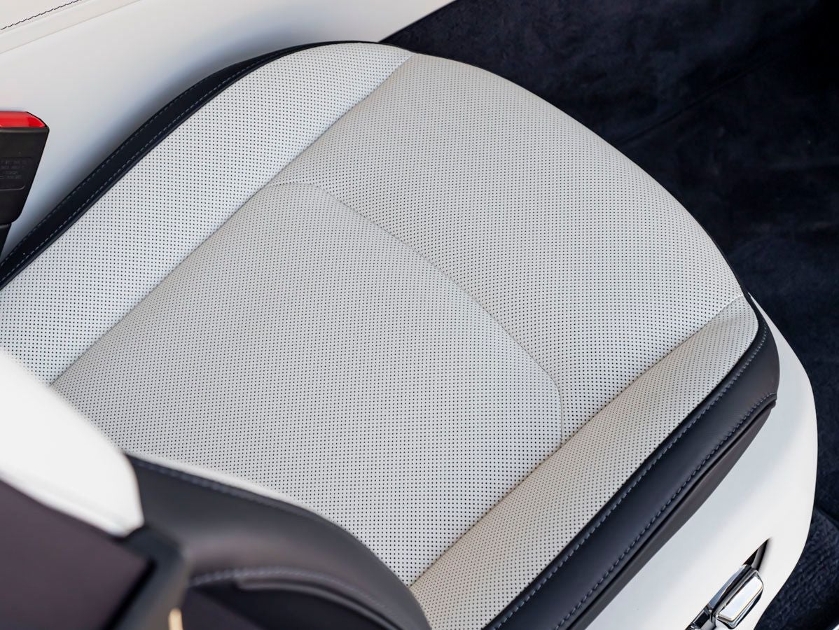 2025 Rolls-Royce Spectre 