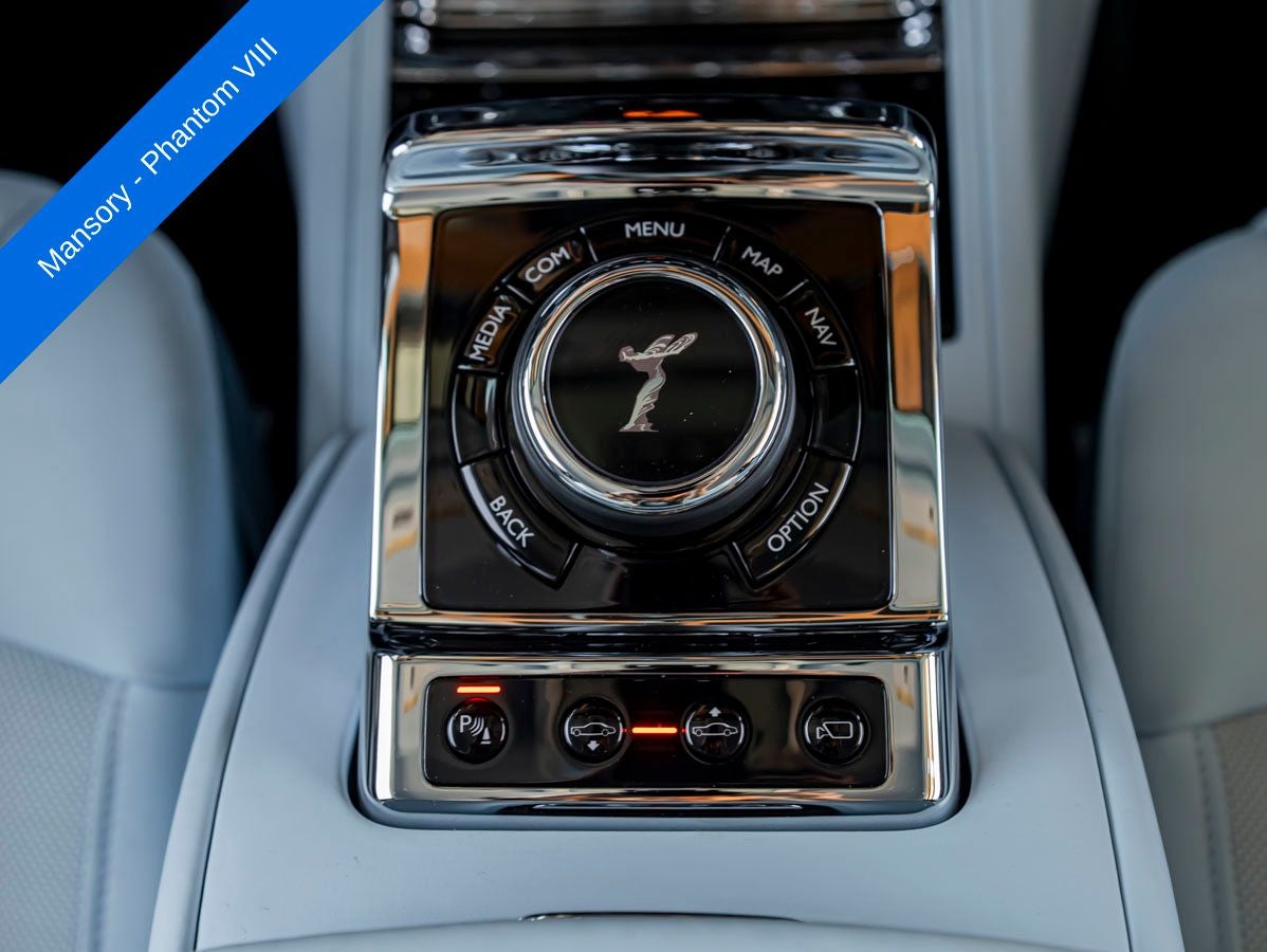 2023 Rolls-Royce Phantom 