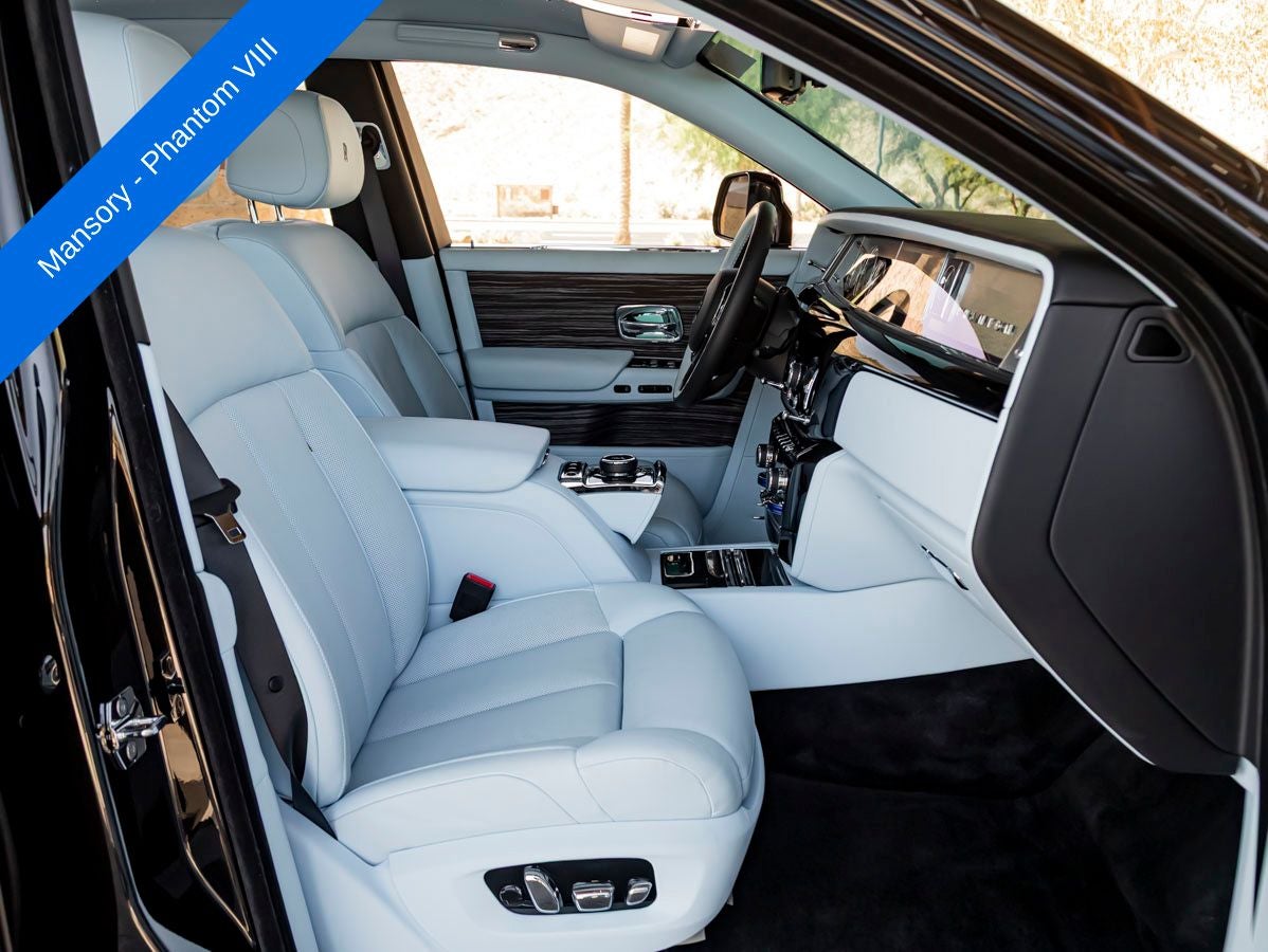 2023 Rolls-Royce Phantom 