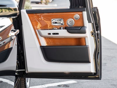 2023 Rolls-Royce Phantom 