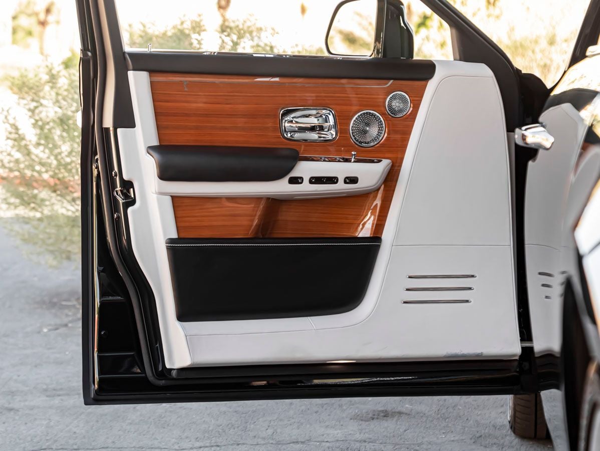 2023 Rolls-Royce Phantom 