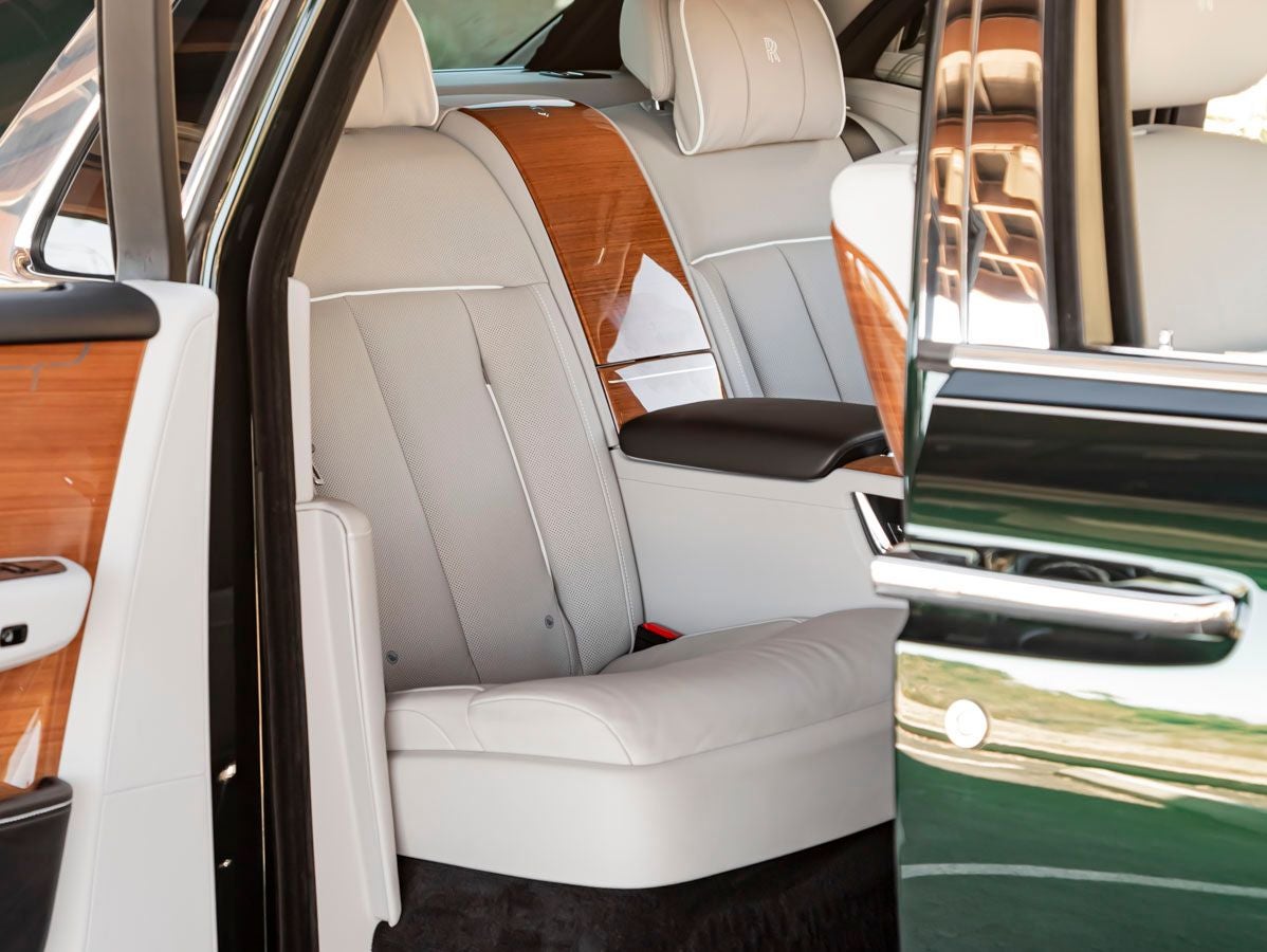 2023 Rolls-Royce Phantom 
