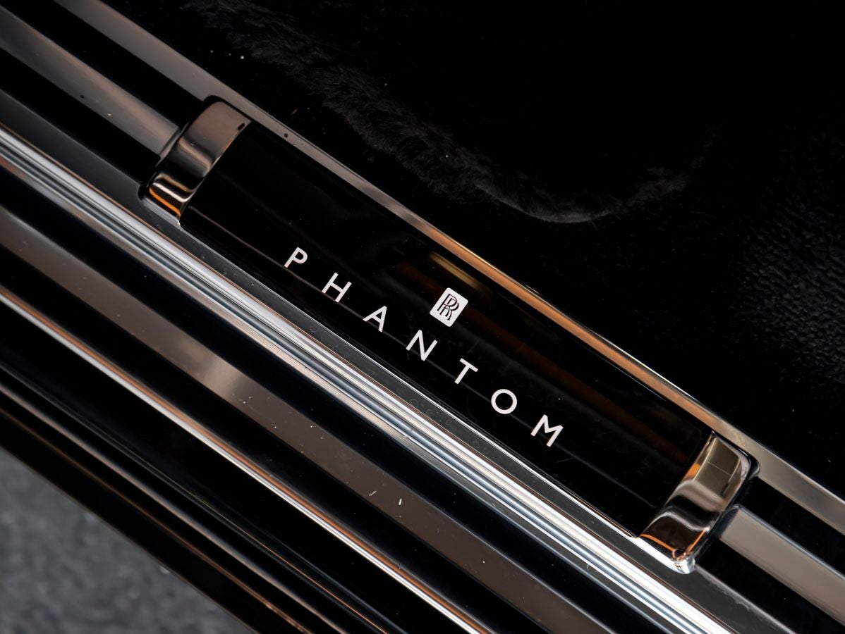 2023 Rolls-Royce Phantom 