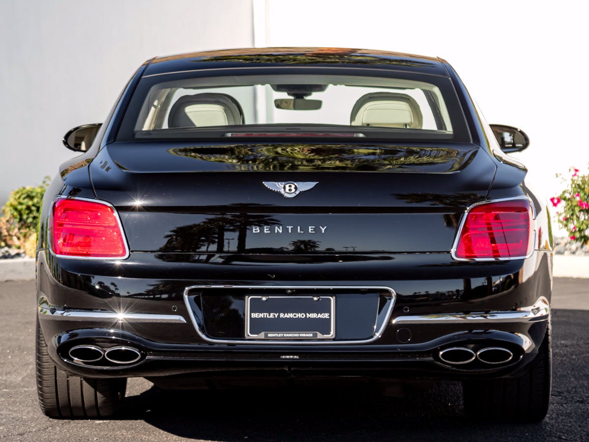 2023 Bentley Flying Spur Azure V8