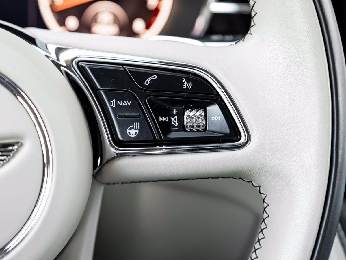 2023 Bentley Flying Spur Azure V8