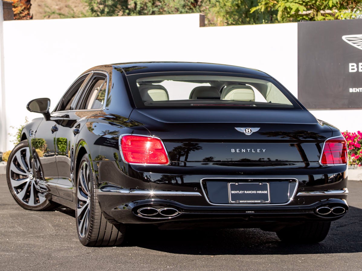 2023 Bentley Flying Spur Azure V8