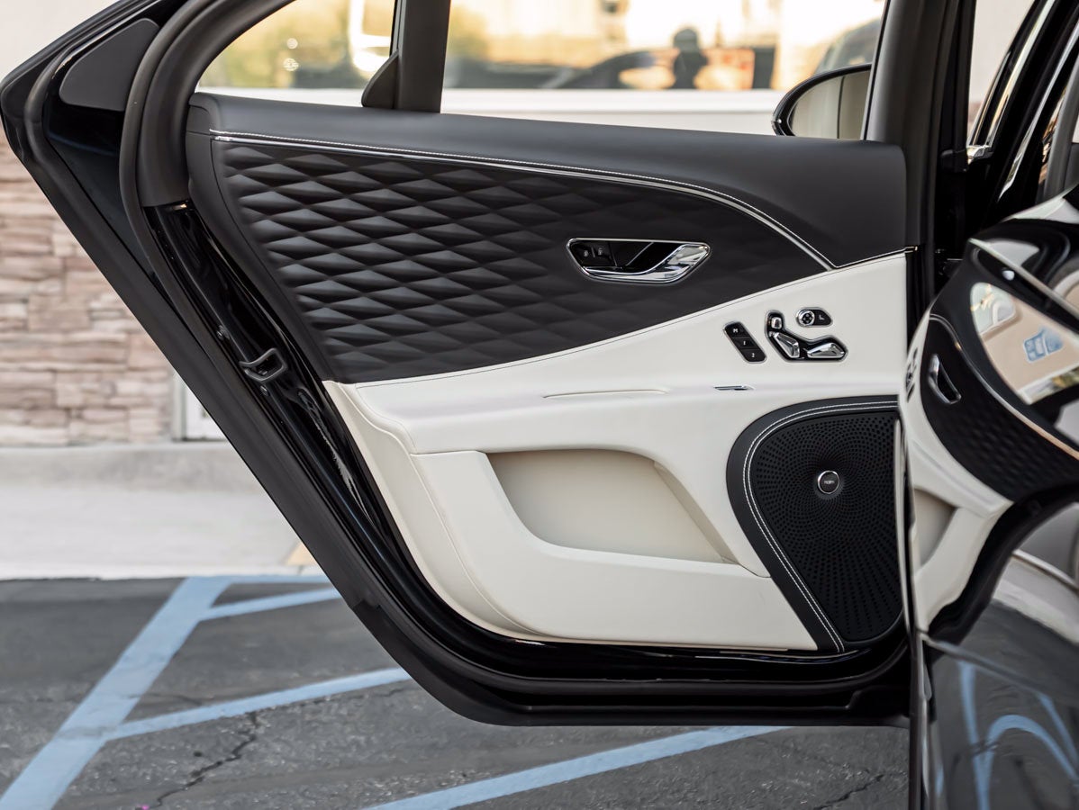 2023 Bentley Flying Spur Azure V8