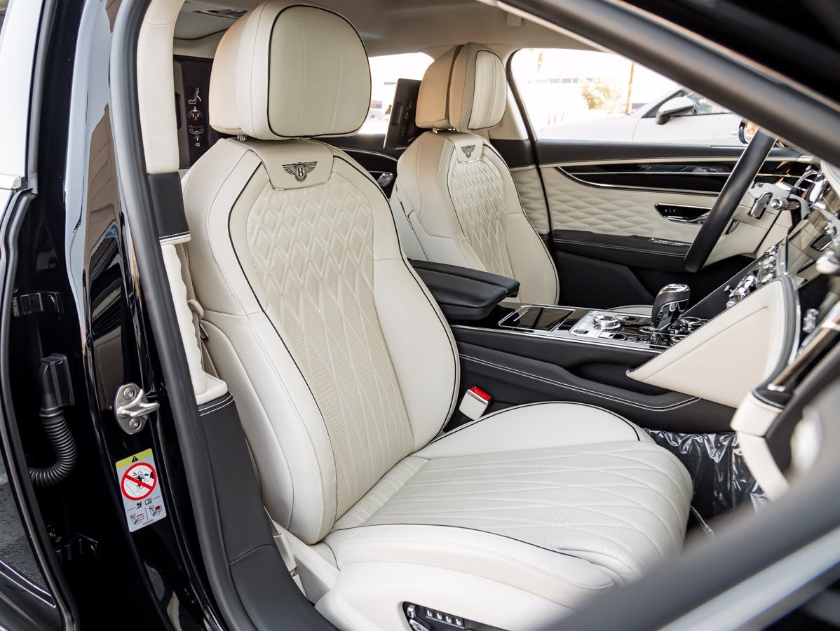 2023 Bentley Flying Spur Azure V8