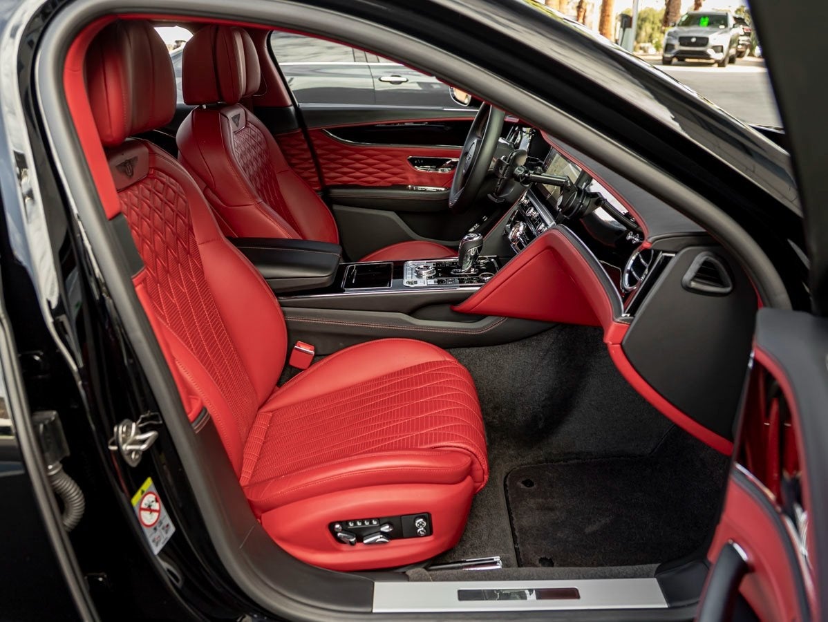 2022 Bentley Flying Spur V8