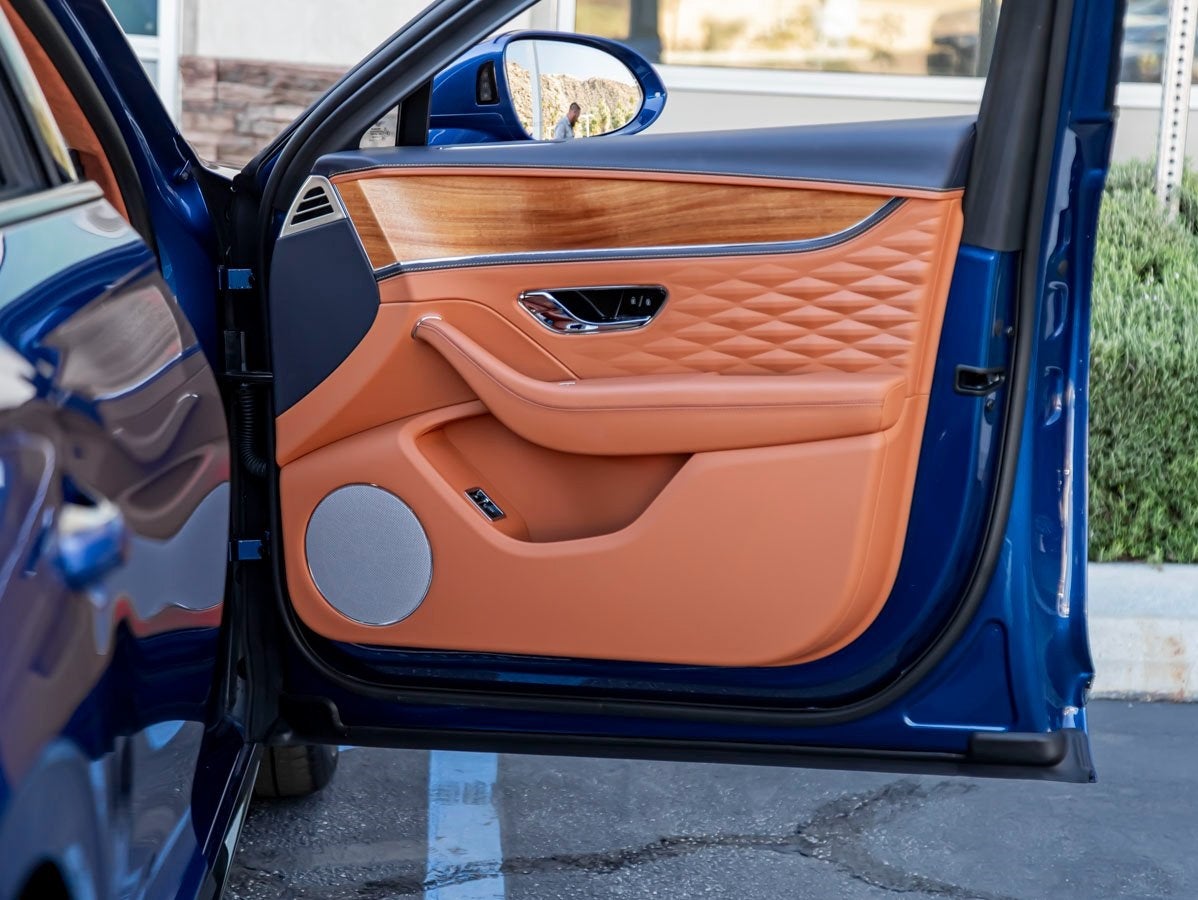 2023 Bentley Flying Spur V8