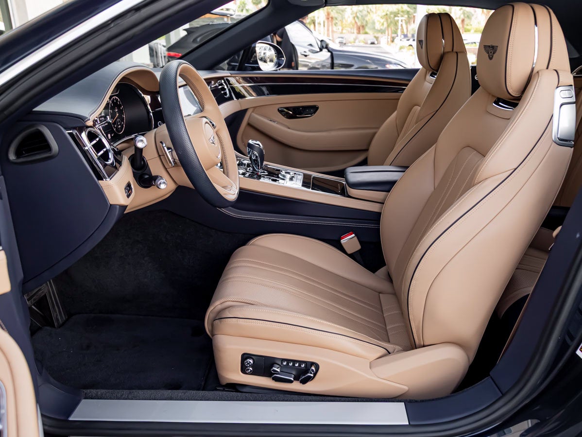 2024 Bentley Continental GTC V8