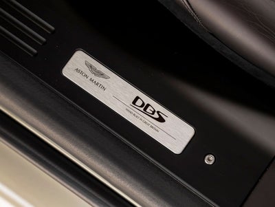 2023 Aston Martin DBS Volante
