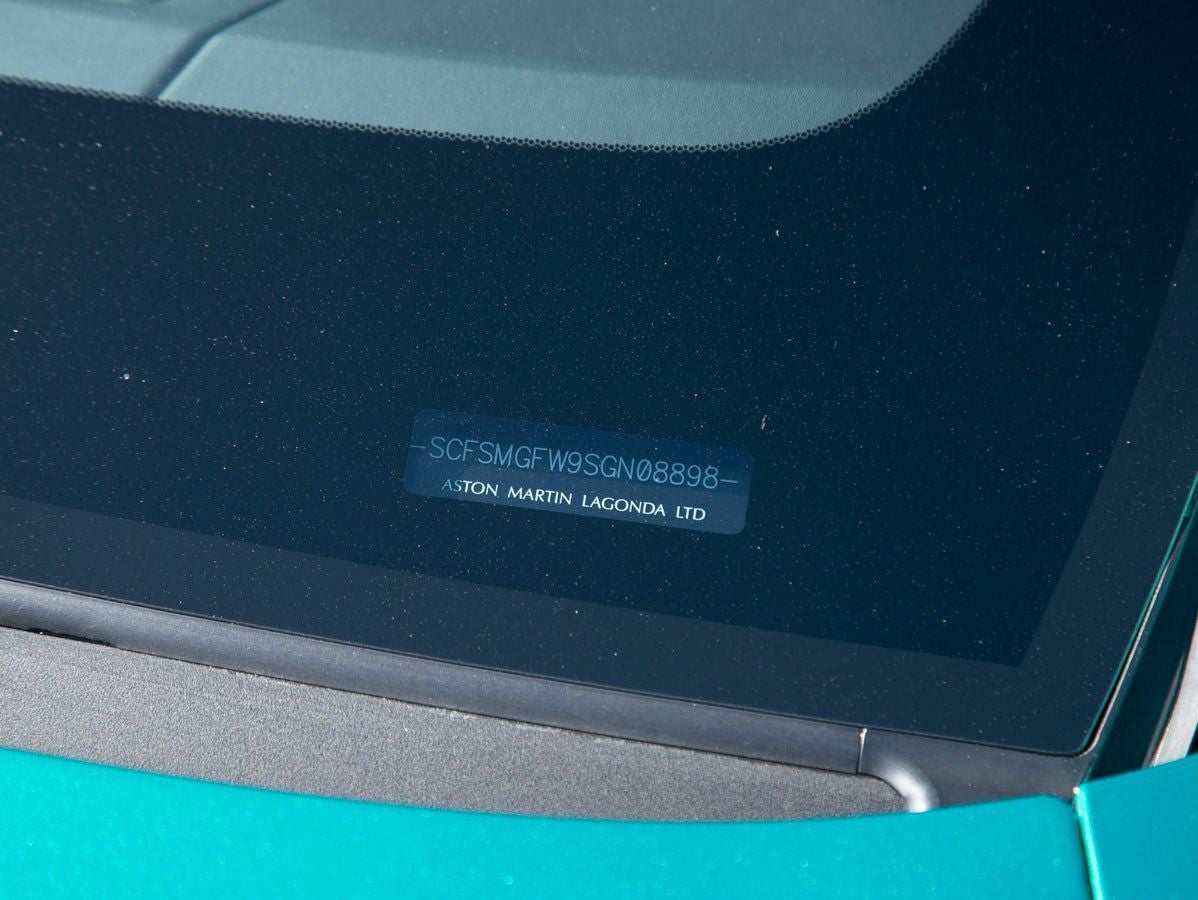 2025 Aston Martin Vantage Base