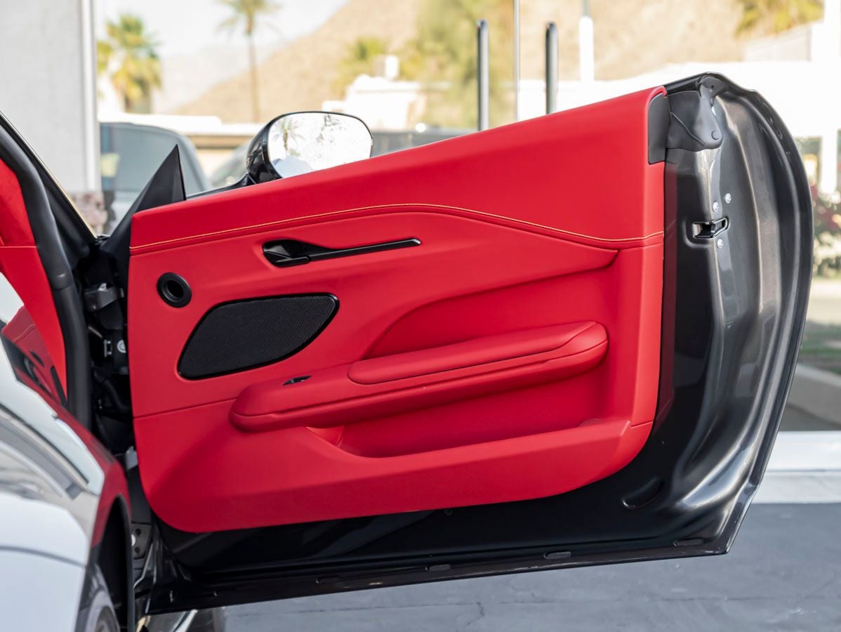 2026 Aston Martin Vantage Base