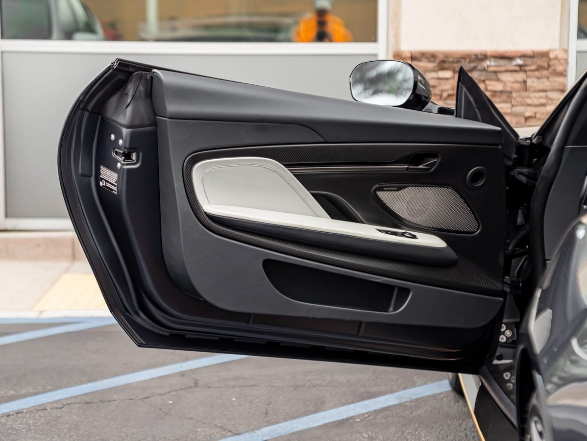 2025 Aston Martin Vanquish V12 Coupe