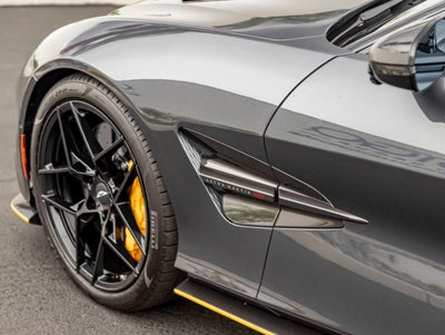 2025 Aston Martin Vanquish V12 Coupe