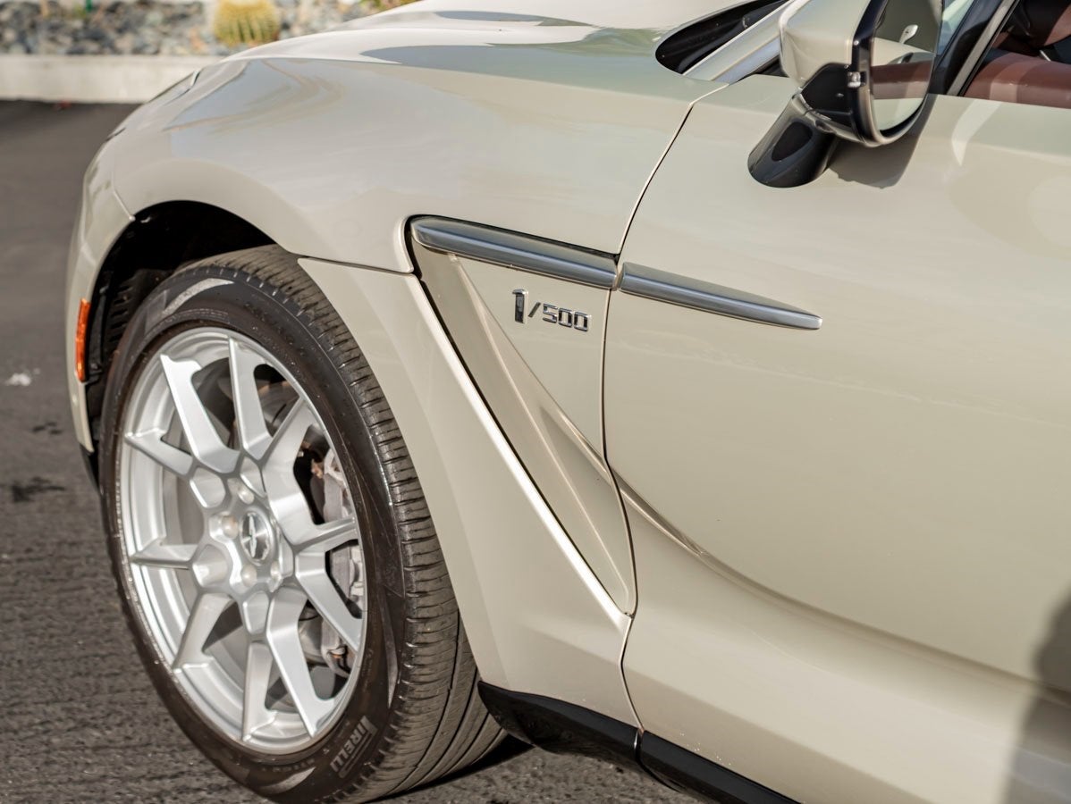 2021 Aston Martin DBX Base