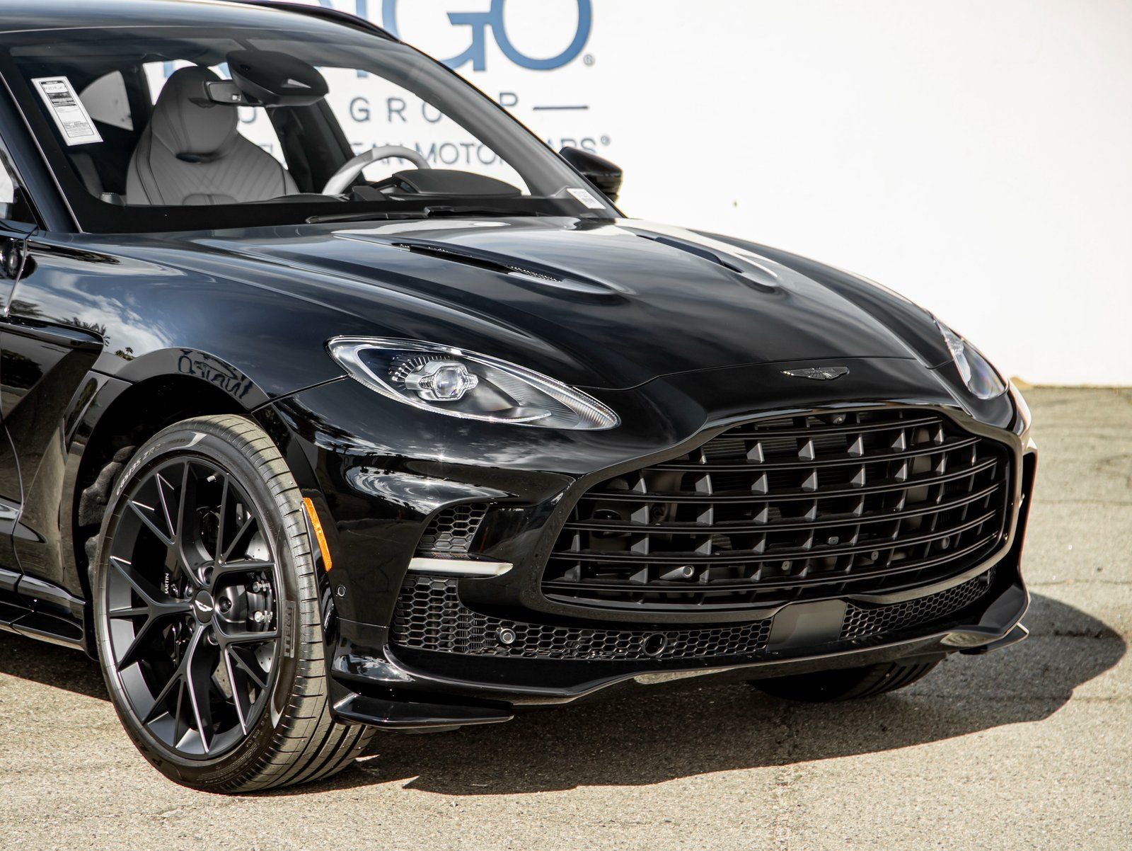 2025 Aston Martin DBX 707