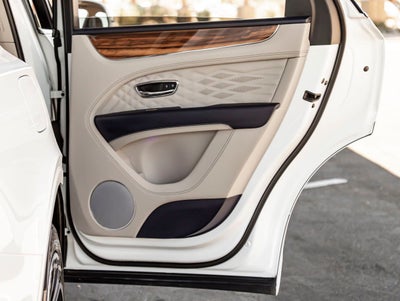 2024 Bentley Bentayga Azure
