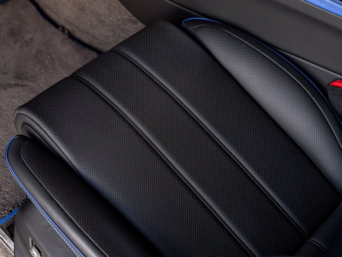 2025 Bentley Bentayga V8 S Black Edition