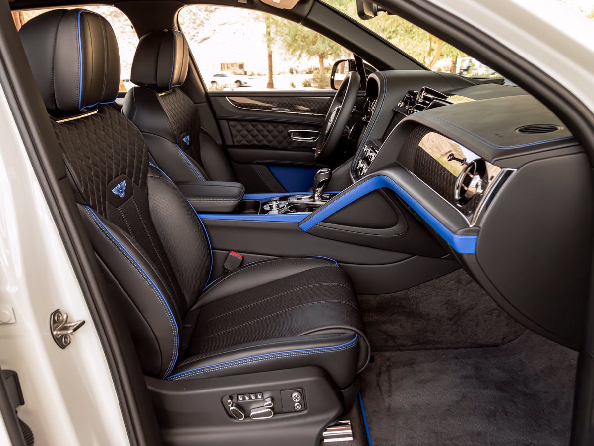 2025 Bentley Bentayga V8 S Black Edition