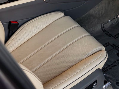 2023 Bentley Bentayga EWB Azure V8