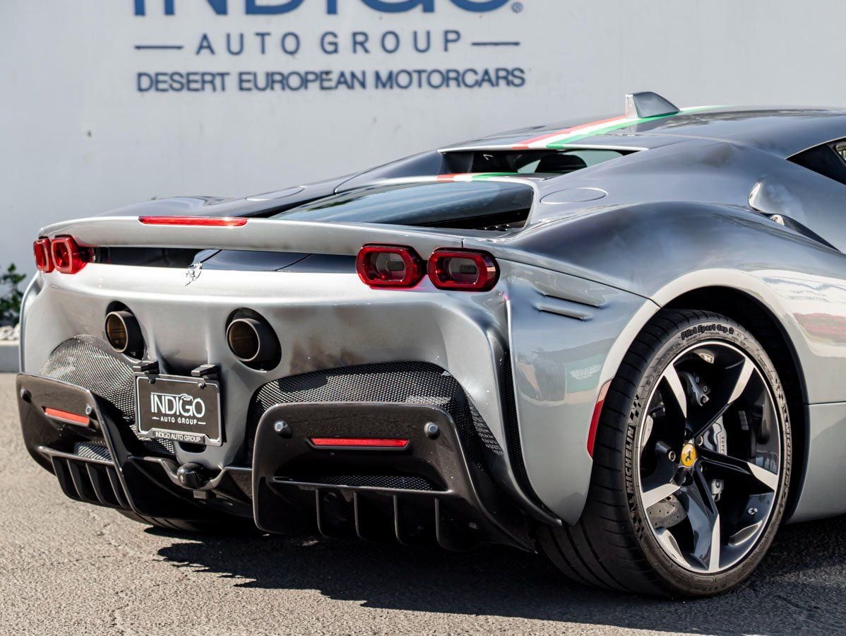 2023 Ferrari SF90 Stradale Base