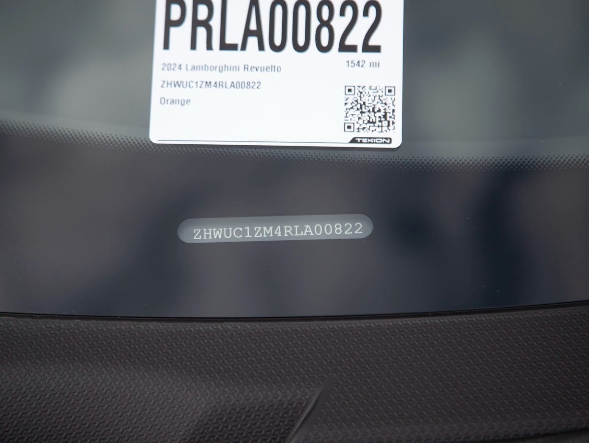 2024 Lamborghini Revuelto Base