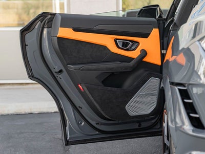 2024 Lamborghini Urus S