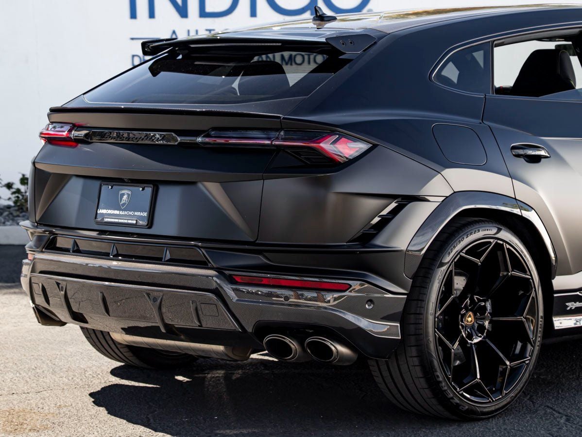 2023 Lamborghini Urus Performante