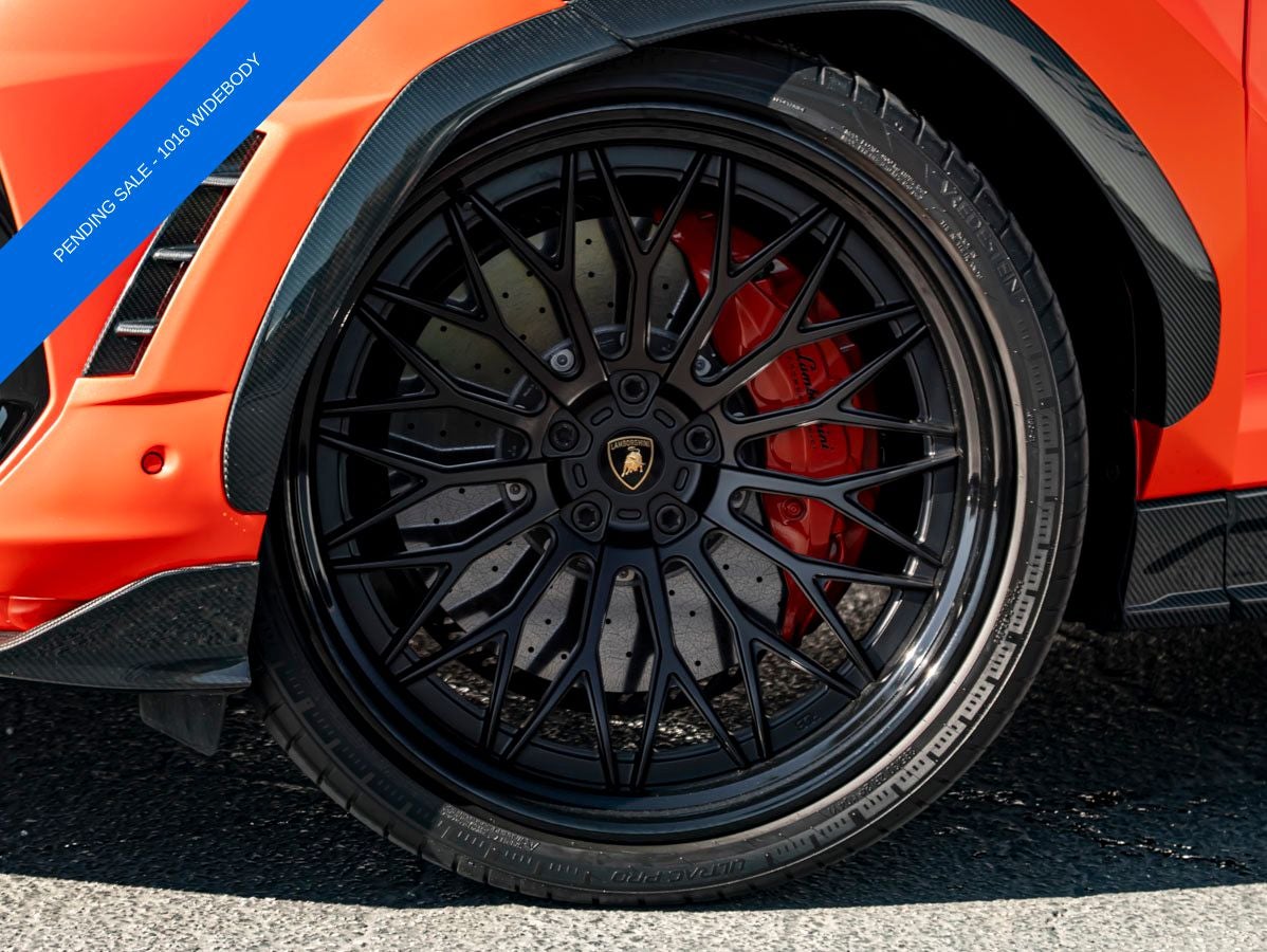 2025 Lamborghini Urus SE - Photo 12