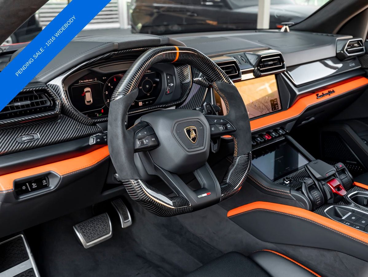 2025 Lamborghini Urus SE - Photo 17