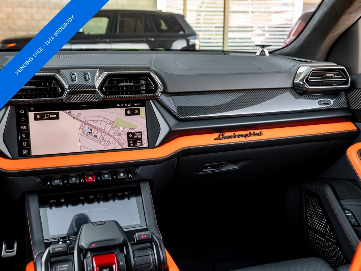 2025 Lamborghini Urus SE - Photo 24