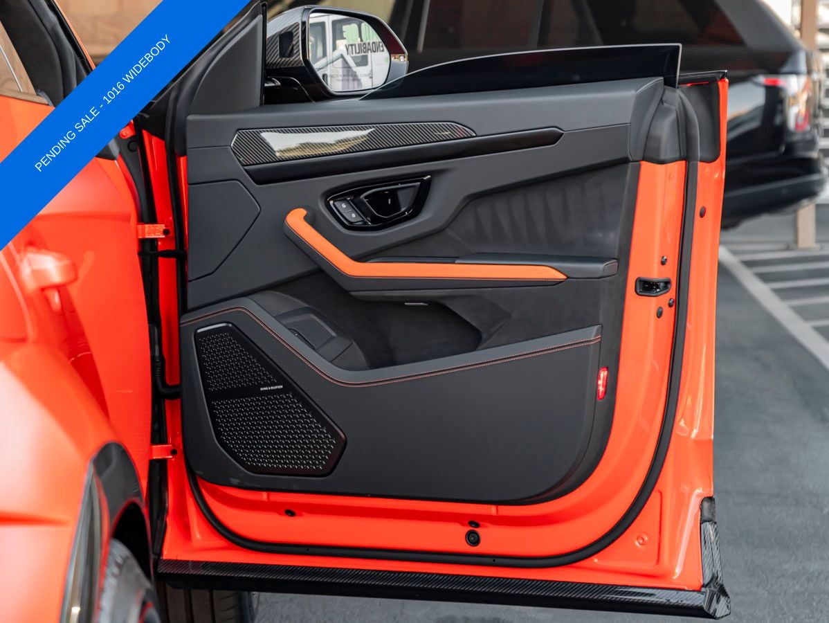 2025 Lamborghini Urus SE - Photo 30