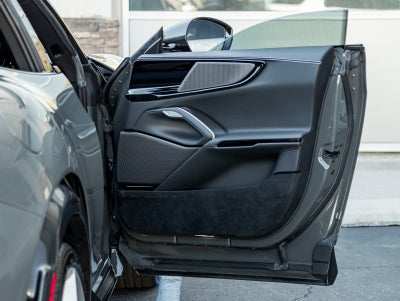 2025 Ferrari Purosangue Base