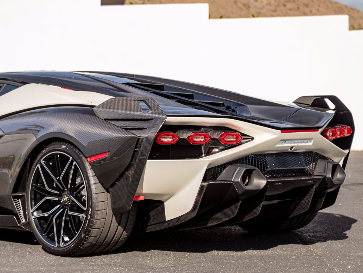 2021 Lamborghini Sian Base