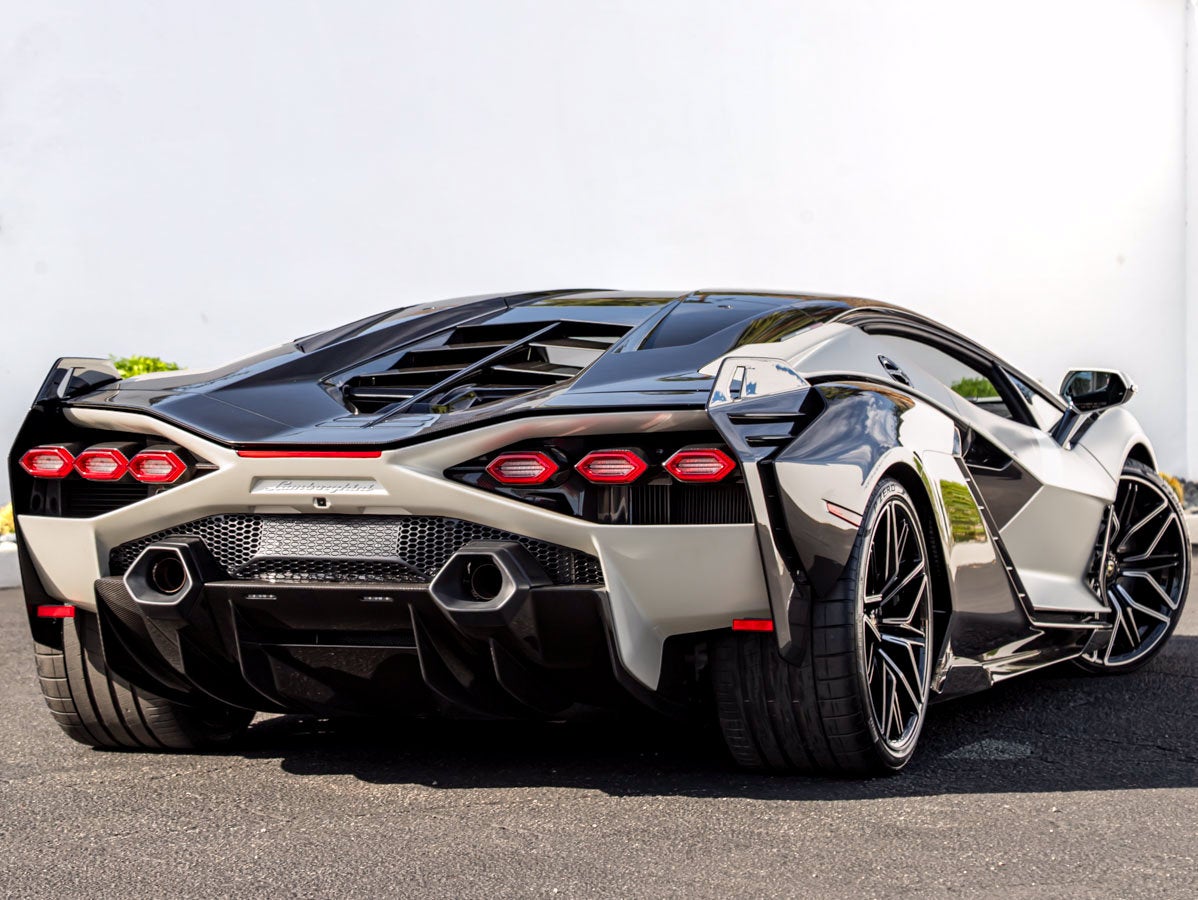2021 Lamborghini Sian Base