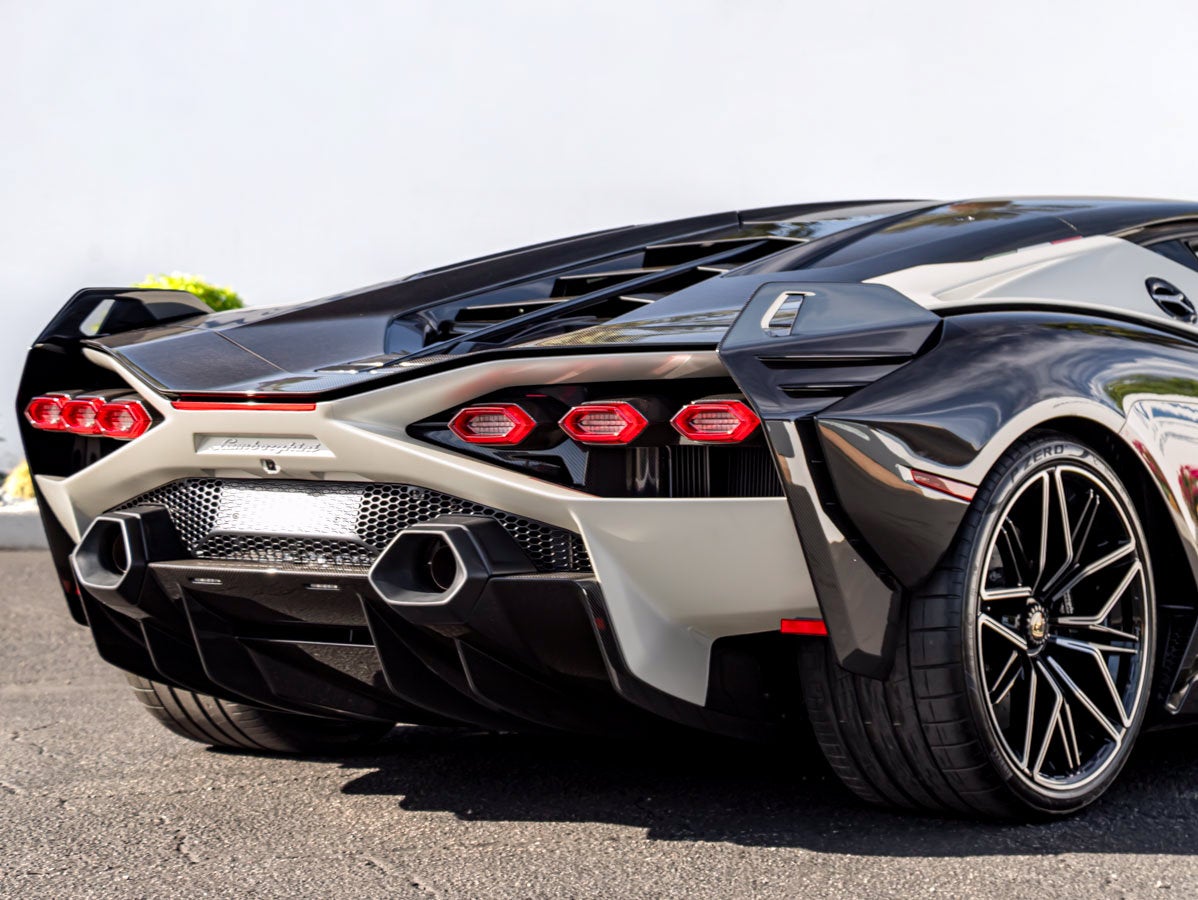 2021 Lamborghini Sian Base