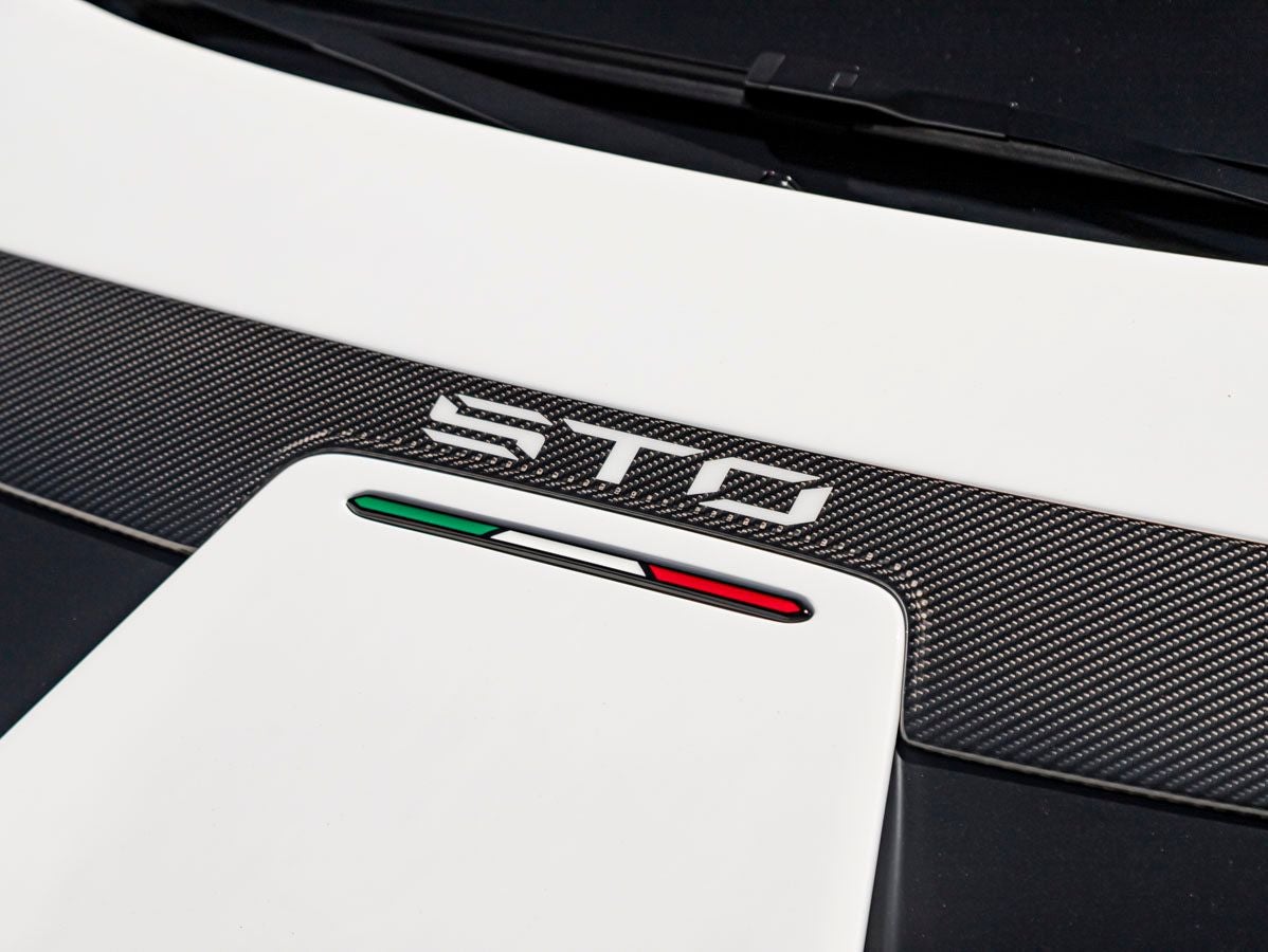 2024 Lamborghini Huracan STO Base