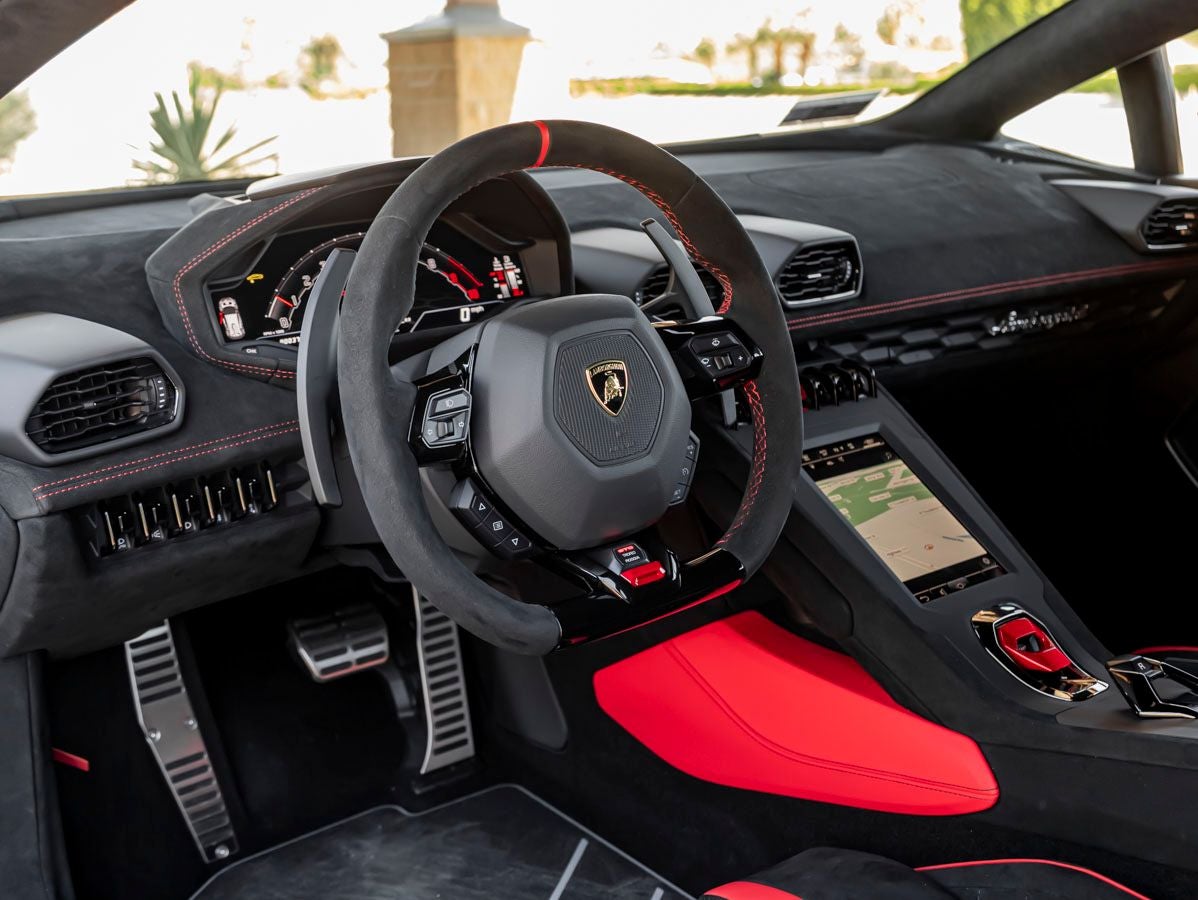 2024 Lamborghini Huracan STO Base