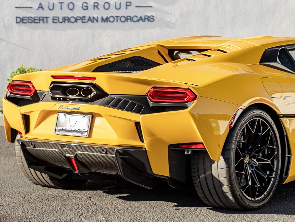 2026 Lamborghini Temarario Base